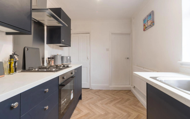 Adom Home Away From Home By Jesouth