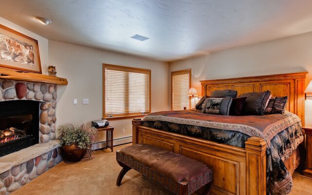 Evergreen Townhomes by Steamboat Resorts