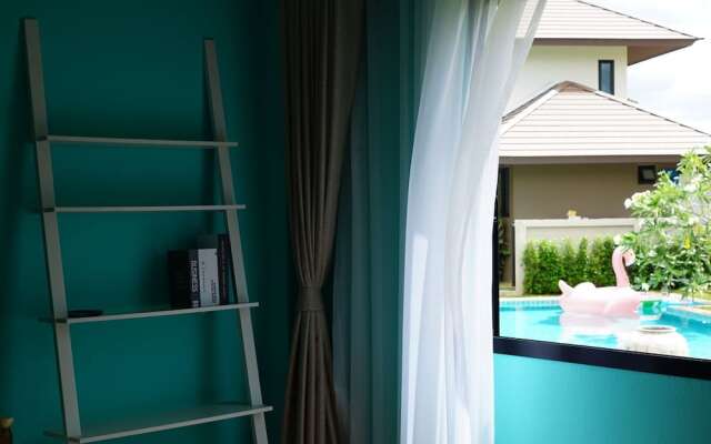 Moin 1617 Poolside Villa