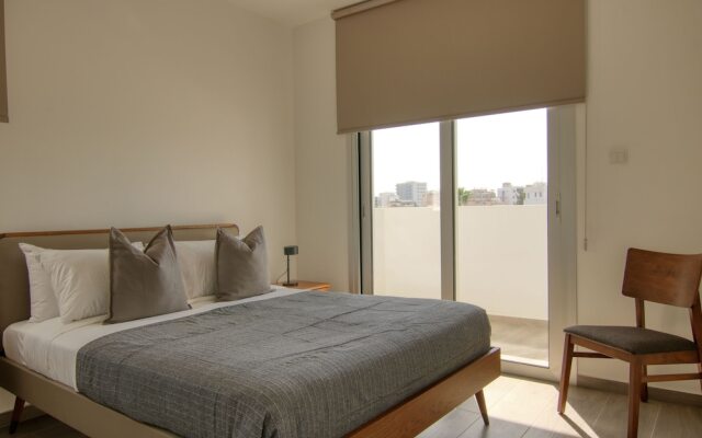 Phaedrus Living Coral Suites Seabreeze