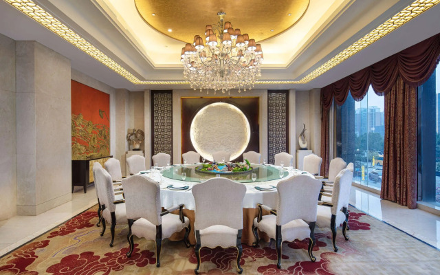 Wyndham Xinyang Downtown
