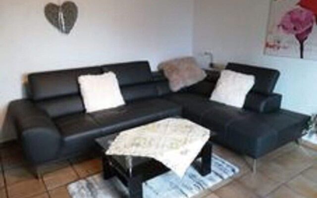 Apartment in Silbecke With Garden