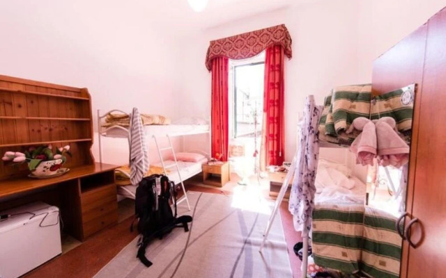 Sunshine Hostel