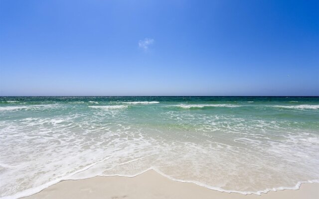 Silver Beach Towers 1905e 3 Bedroom Condo by RedAwning