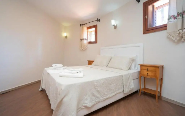 Dort Mevsim Butik Otel