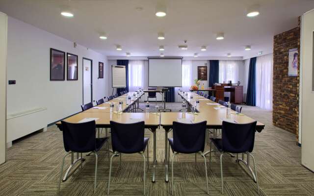 Hôtel Kyriad Libourne - Saint Emilion