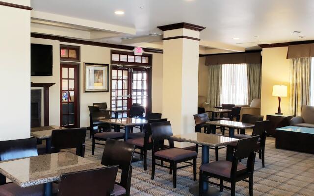 Holiday Inn Express & Suites Frazier Park by IHG