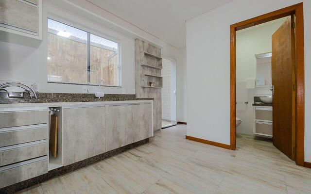 Casa ampla c/ churrasqueira nos Ingleses CRL001