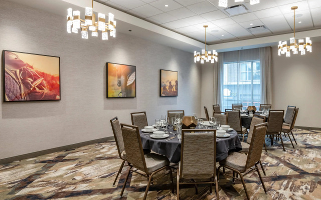 Cambria Hotel Louisville Downtown-Whiskey Row