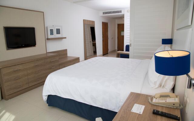 Holiday Inn Acapulco La Isla by IHG