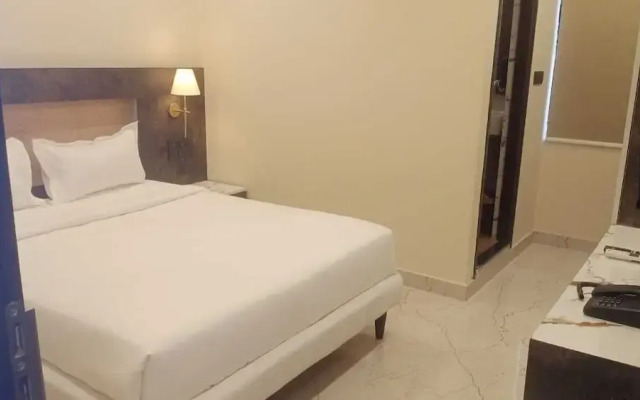 Astra Hotels and Suites - Sector 7 HSR