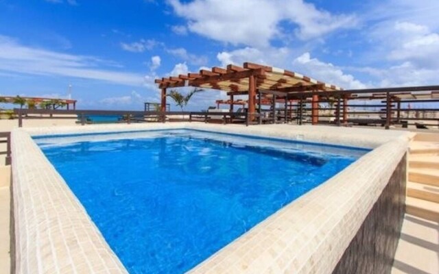 Aldea Thai - Oceanfront PH w/ Rooftop & Private Pool