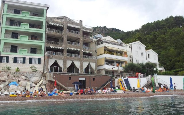 Apartments Lungo Mare