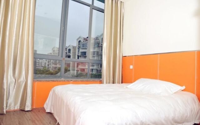 Chaolv 98 Hostel (Shanghai University)