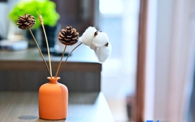 Tingfeng Courtyard Inn