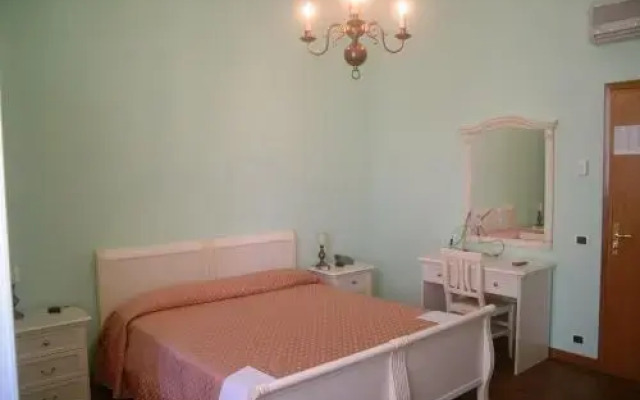 Hotel Bristol