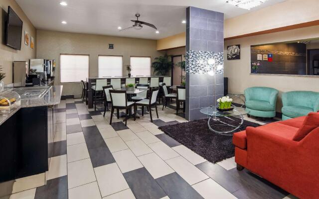 SureStay Plus Hotel by Best Western Blue Springs