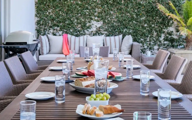 Seaside Elegance at Numa Villa