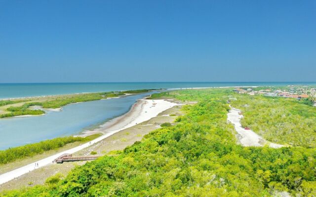 South Seas Tower 4-1510