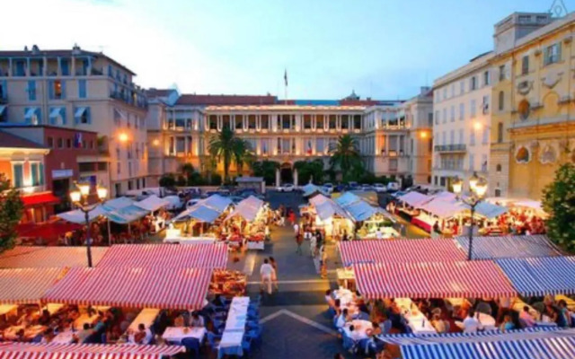 Magnifique 2 pièces en plein cœur du vieux Nice