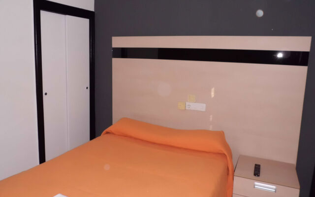 Hostal Lima