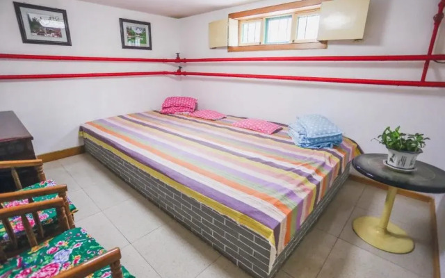 Xindeqing Youth Hostel