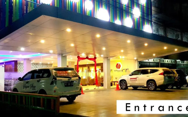 Superstar Hotel