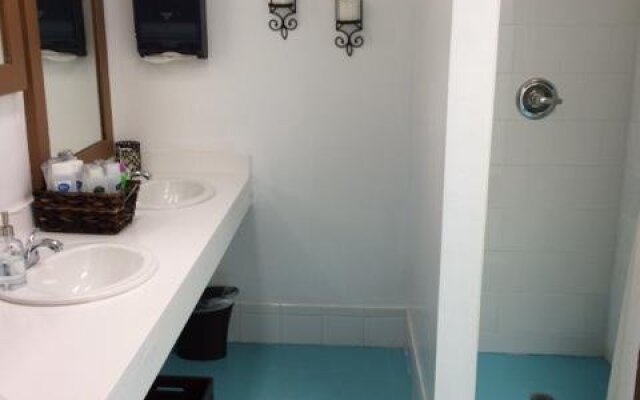 HI-Harpers Ferry Hostel & Campground