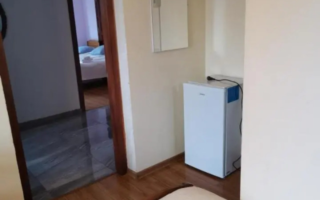 Ninoshvili Street Apartment