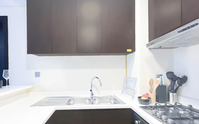 Luxury 2BR in Merano Tower Stunning City Views