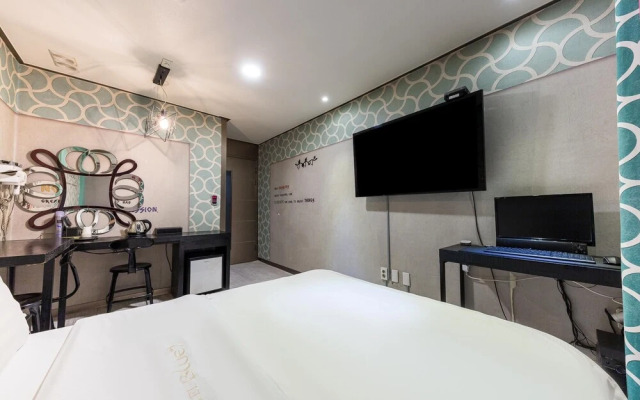 Ansan Blue 9