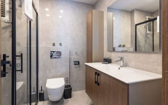 Bi Suites