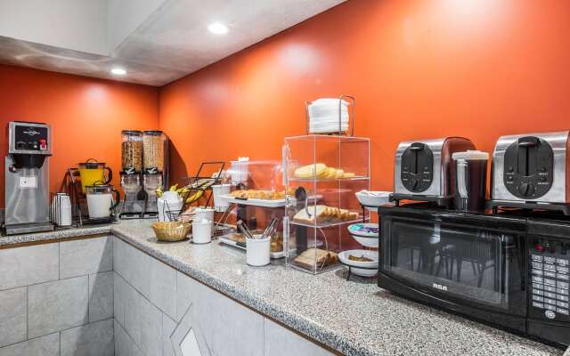 Rodeway Inn & Suites Carrollton