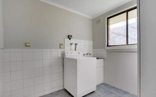 Hybiscus Waterfront Apartments