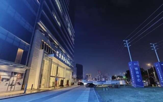 Raffles Executive Apartment