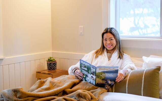 Barefoot Villas Cabin 2 Moose w/ Hot Tub