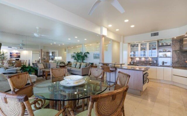 Makena Surf, #f-110 2 Bedroom Condo by RedAwning