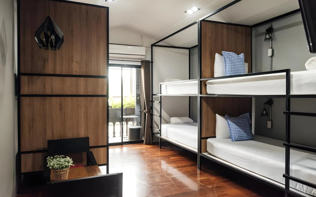 Journey Hostel Suratthani