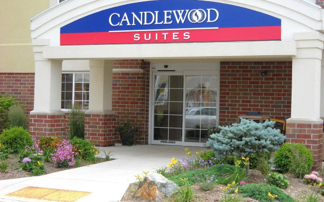 Candlewood Suites Kenosha – Pleasant Prairie by IHG