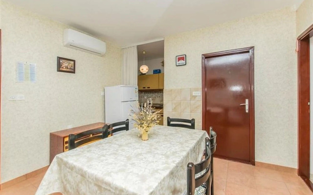 Beautiful apartment Brby near sandy beach