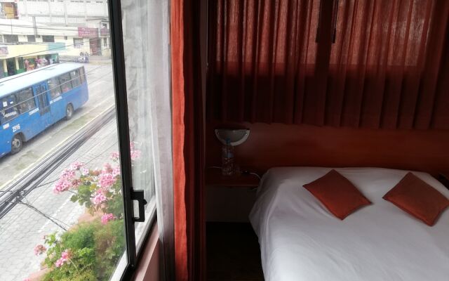 Water Palace Hostal
