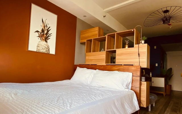 Wind Residence Designer appt overlooking Taal lake