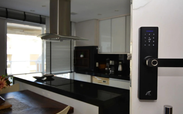 Cobertura em Jurerê a 200m da praia