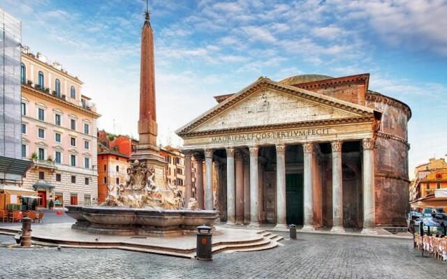 Terrace Pantheon Relais