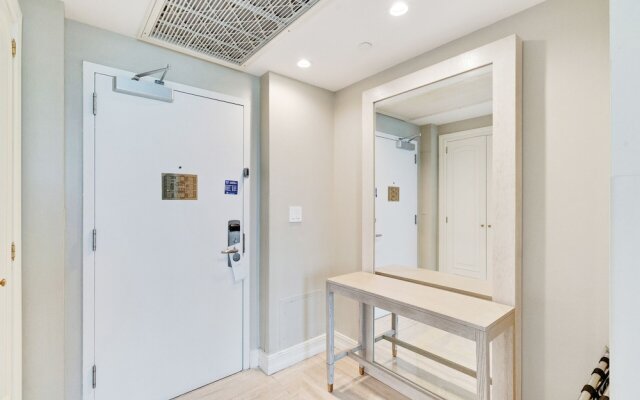 Bentley Beach Club by Edgewater One VR