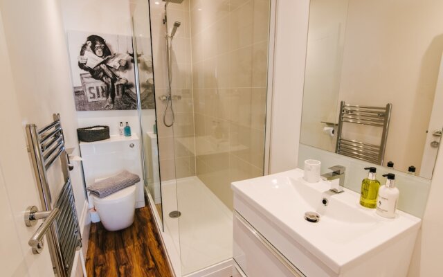 Plymouth Ocean Apartment