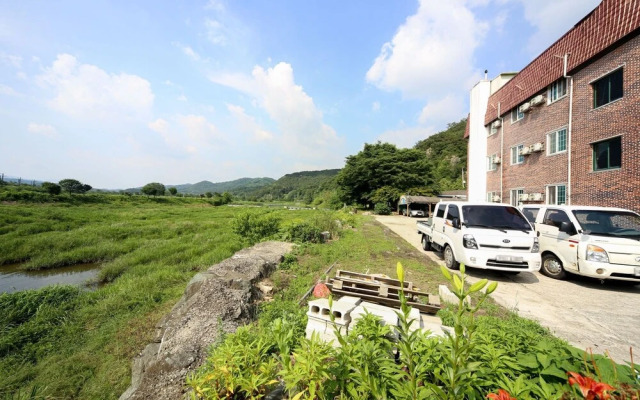 Jangseong Suseok Motel
