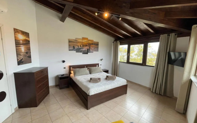 John Sea Suites