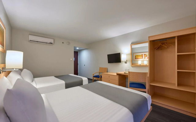 City Express by Marriott Lazaro Cardenas