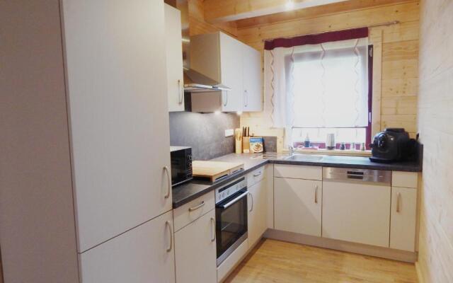Holzblockhaus Stark